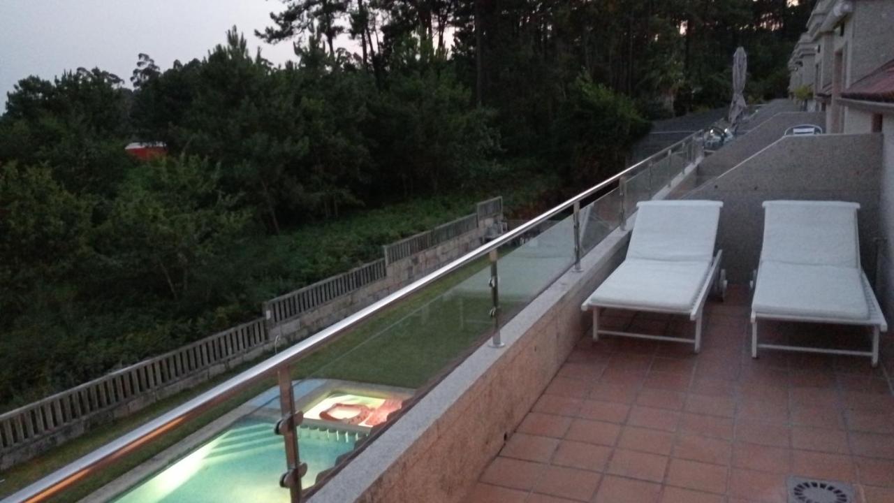 Atico A 3 Km De Sanxenxo Con Piscina Y Garaje Apartment Luaran gambar